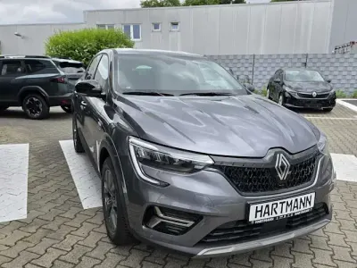 Neu Renault Arkana Evolution 140 PS (102 kW) 2025 Onyxschwarz metallic (schwarz) SUV