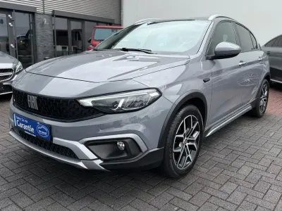 Gebraucht Fiat Tipo Cross 131 PS (96 kW) 2021 Grau Limousine