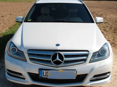 Gebraucht Mercedes C200 Avantgarde 184 PS (135 kW) 2012 Weiß Kombi