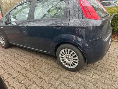 Gebraucht Fiat Punto 75 PS (55 kW) 2009 Blau Kleinwagen