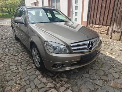 Gebraucht Mercedes C180 156 PS (114 kW) 2008 Gold Limousine
