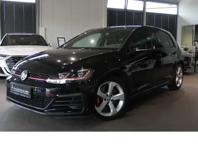 Gebraucht VW Golf VIII GTI 245 PS (180 kW) 2020 Schwarz Limousine