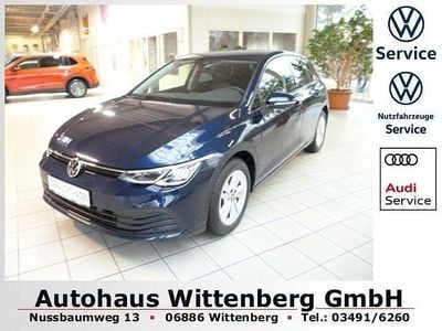 Gebraucht VW Golf VIII Life 150 PS (110 kW) 2020 Blau Limousine