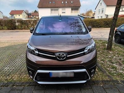Gebraucht Toyota Proace Verso 177 PS (130 kW) 2023 Braun Kombi