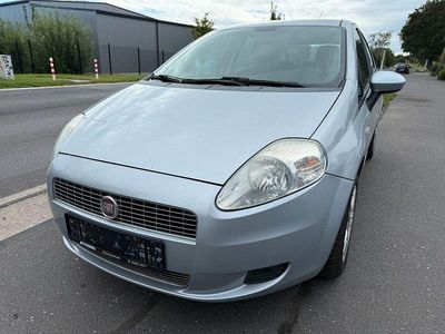 Gebraucht Fiat Grande Punto Dynamic 77 PS (56 kW) 2008 Silber Kleinwagen