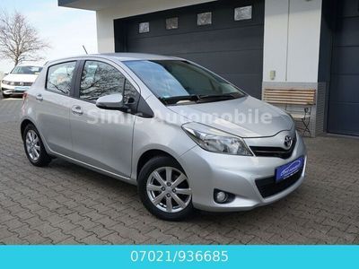 gebraucht Toyota Yaris 1.3 VVTi Club KLIMA+KAMERA+ALU+6Gang+84Tkm