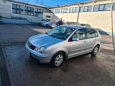 Gebraucht VW Polo 74 PS (54 kW) 2005 Grau Kleinwagen
