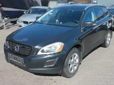 Używany Volvo XC60 Summum 215 KM (158 kW) 2012 Szary SUV