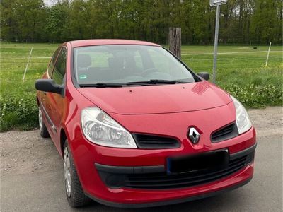 gebraucht Renault Clio III 1,2 L, Klima