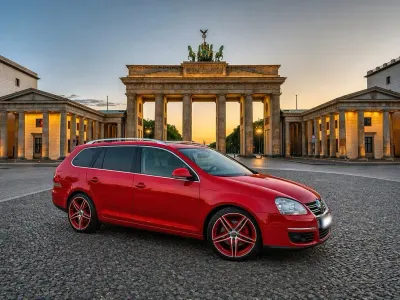 Gebraucht VW Golf VI Edition 122 PS (89 kW) 2010 Rot Kleinwagen