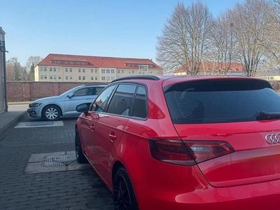 Second-hand Audi A3 122 CP (89 kW) 2013 Roșu Berlinǎ