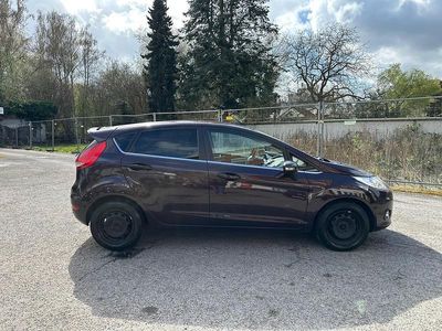 Gebraucht Ford Fiesta Titanium 97 PS (71 kW) 2009 Violet Kleinwagen