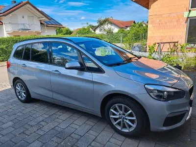 Gebraucht BMW 218 Gran Tourer Sport Line 150 PS (110 kW) 2016 Silber Van / Kleinbus