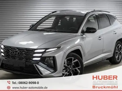 Neu Hyundai Tucson N Line 150 PS (110 kW) 2026 Shimmering silver metallic () SUV