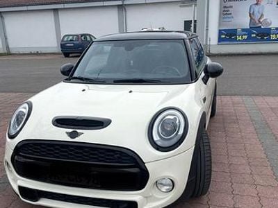 Second-hand Mini John Cooper Works 211 CP (155 kW) 2016 Alb Hatchback