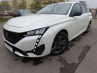 Gebraucht Peugeot 308 SW Active 131 PS (96 kW) 2022 Weiß Kombi