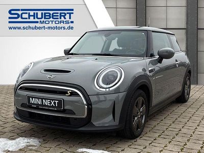 Moonwalk grey (metallic) Gebraucht 2022 Mini Cooper SE Essential Kleinwagen | 16.490 € (Guter Preis)