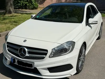 Gebraucht Mercedes A180 AMG line 156 PS (114 kW) 2015 Weiß Limousine