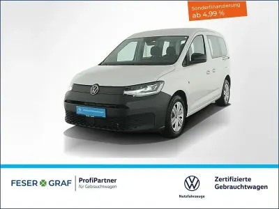 Gebraucht VW Caddy Basis 122 PS (89 kW) 2023 Candyweiß Van / Kleinbus