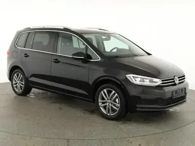 Neu VW Touran Comfortline 150 PS (110 kW) 2025 Grau Van / Kleinbus