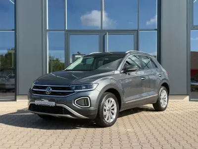 Usata VW T-Roc Style 150 CV (110 kW) 2024 Grigio SUV