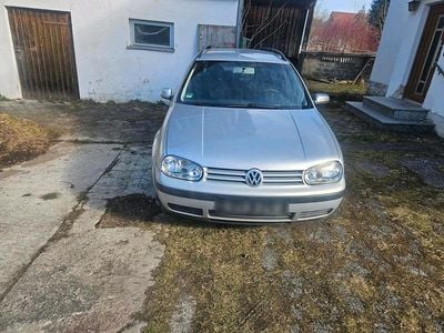 Second-hand VW Golf IV 101 CP (74 kW) 2002 Break