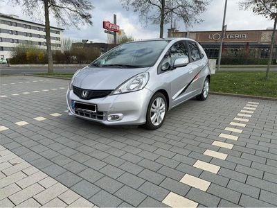Gebraucht Honda Jazz Comfort 99 PS (72 kW) 2015 Silber Kleinwagen