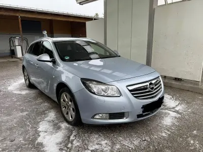 Gebraucht Opel Insignia S 160 PS (117 kW) 2013 Blau Kombi