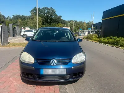 Gebraucht VW Golf V 105 PS (77 kW) 2005 Blau Kleinwagen