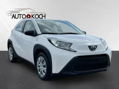 Gebraucht Toyota Aygo X Business Edition 72 PS (52 kW) 2025 Weiß SUV