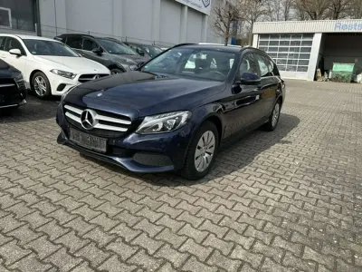 Gebraucht Mercedes C220 170 PS (125 kW) 2015 Cavansitblau  metalliclack Kombi