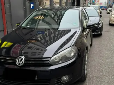 Gebraucht VW Golf VI 122 PS (89 kW) 2011 Schwarz Kleinwagen
