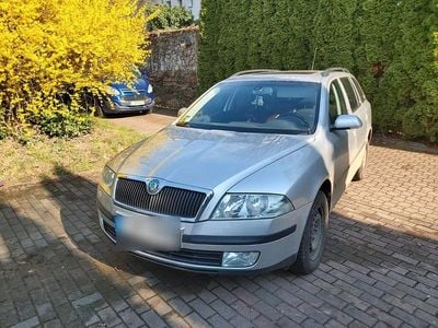 Gebraucht Skoda Octavia Elegance 140 PS (102 kW) 2009 Silber Kombi