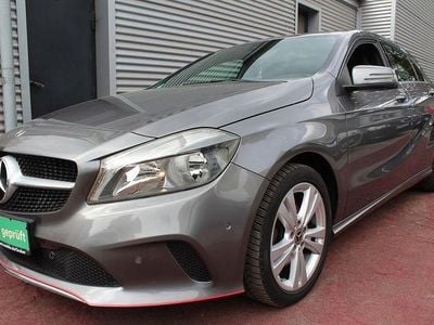 Usata Mercedes A180 Urban 122 CV (89 kW) 2017 Grigio Berlina
