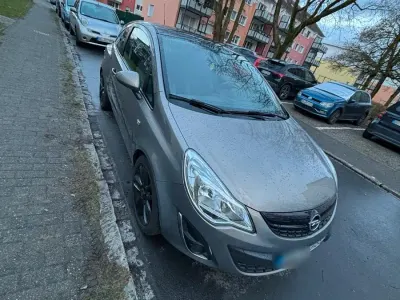 Gebraucht Opel Corsa Color Edition 87 PS (63 kW) 2012 Braun Kleinwagen