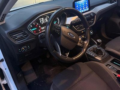 Usata Ford Focus 120 CV (88 kW) 2018 Bianco Station wagon