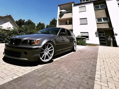 Gebraucht BMW 320 150 PS (110 kW) 2002 Grau Kombi