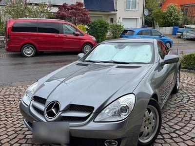 Usata Mercedes SLC200 184 CV (135 kW) 2009 Argento Cabrio