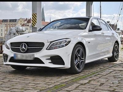 Second-hand Mercedes C300e 306 CP (225 kW) 2019 Alb Berlinǎ