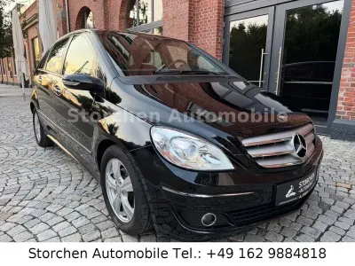 Gebraucht Mercedes B180 109 PS (80 kW) 2008 Schwarz Van / Kleinbus