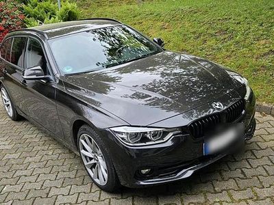 Gebraucht BMW 320 190 PS (139 kW) 2017 Braun Kleinwagen