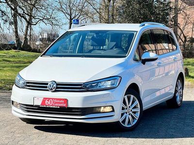 Gebraucht VW Touran Highline 150 PS (110 kW) 2018 Weiß Van / Kleinbus