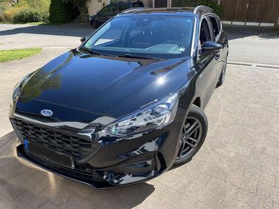 Second-hand Ford Focus ST-Line 150 CP (110 kW) 2020 Negru Berlinǎ