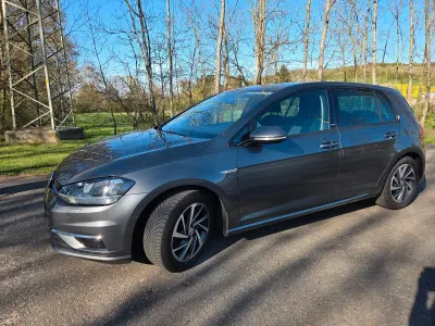 Second-hand VW Golf VII Sound 131 CP (96 kW) 2017 Gri Berlinǎ