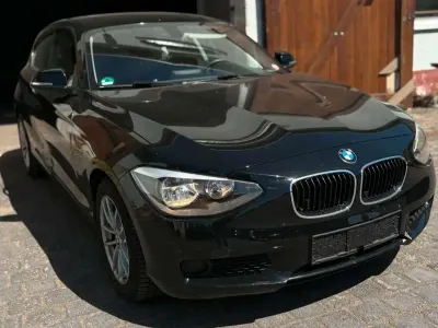 Gebraucht BMW 116 Advantage 136 PS (100 kW) 2015 Schwarz Kleinwagen