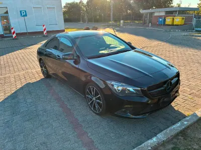 Gebraucht Mercedes CLA200 136 PS (100 kW) 2013 Schwarz Coupé