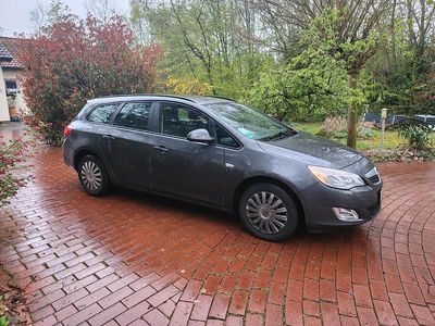 Second-hand Opel Astra 125 CP (91 kW) 2011 Gri Break