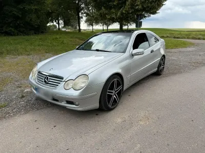 Gebraucht Mercedes C230 197 PS (144 kW) 2001 Silber Coupé