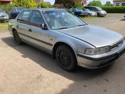 Gebraucht Honda Accord 133 PS (97 kW) 1991 Silber Limousine