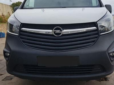 Weiß Gebraucht 2018 Opel Vivaro Van / Kleinbus | 14.499 € (Guter Preis)